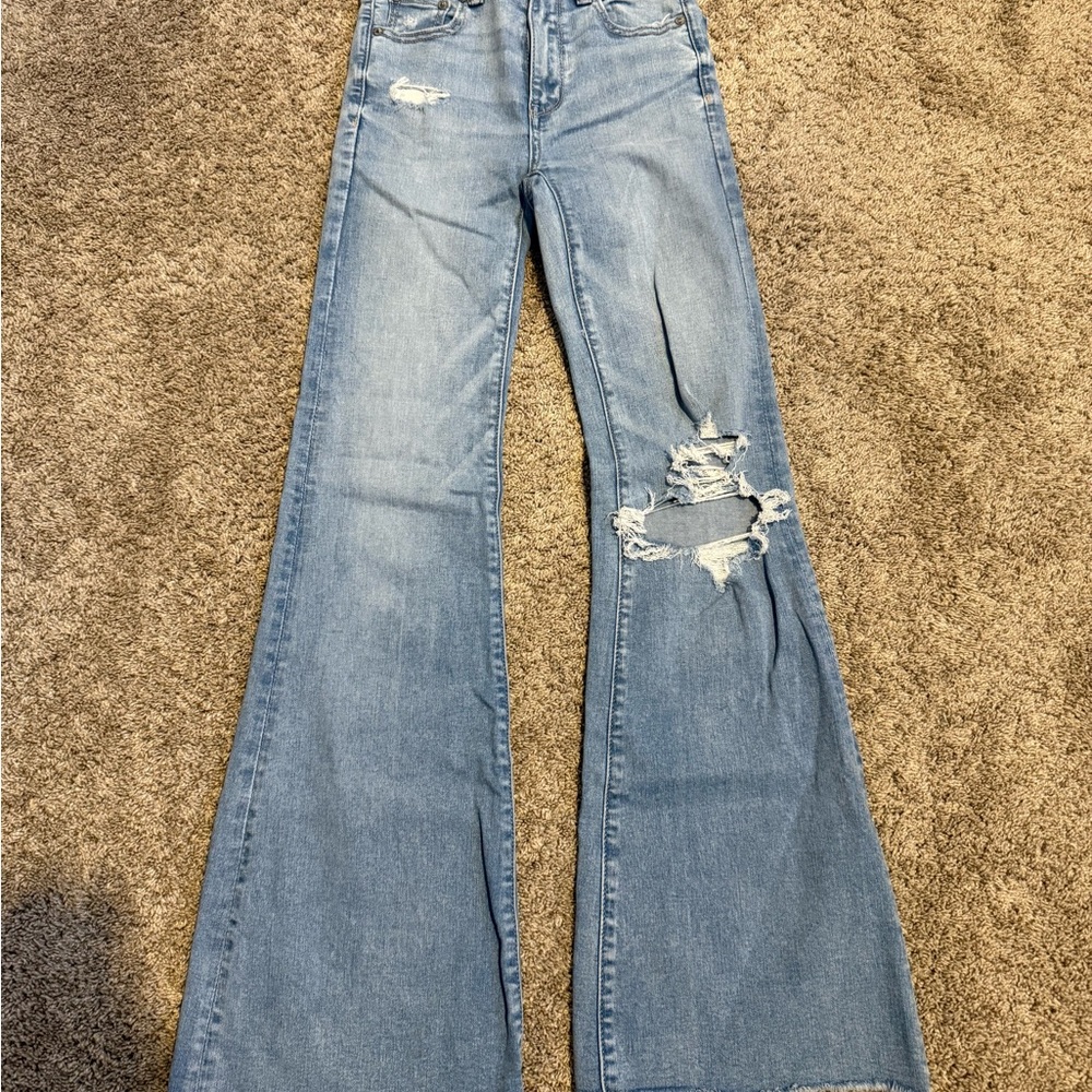 American Eagle 000 Short Distressed Blue Flare Jeans
